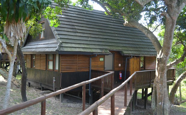 4-sleeper self-catering chalet at Sodwana Bay Lodge 4-sleeper self-catering chalet at Sodwana Bay Lodge